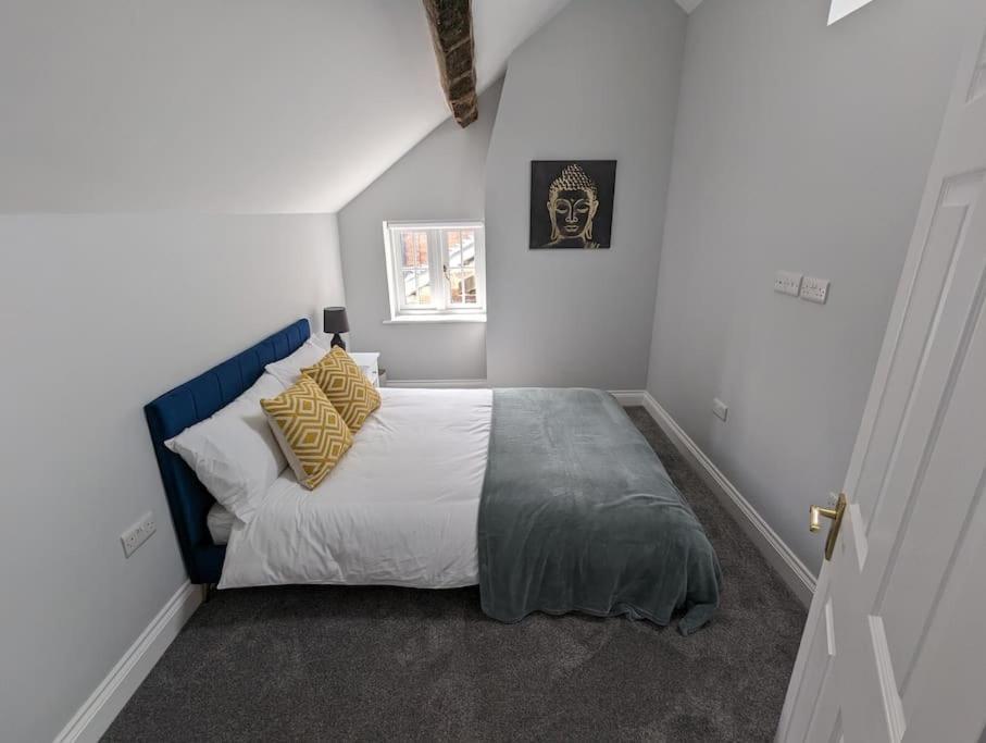 31 High Street - Modern & Stylish 2-Bed Apartment - Inc Parking Husbands Bosworth Exterior photo